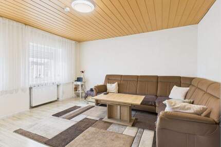 Wohnen. Vermieten. Leben. - 195.000,00&nbsp;EUR Kaufpreis, ca.&nbsp; 239,00&nbsp;m&sup2;&nbsp;Wohnfl&auml;che in Eppelborn / Wiesbach (PLZ: 66571)