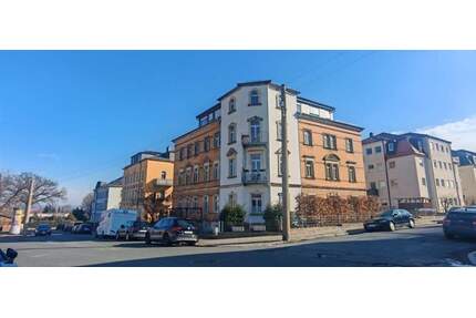 Wohntraum mit 5 Zimmern und Dachterrasse in Dresden-Naußlitz!