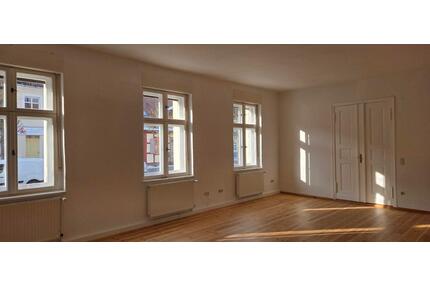 5-Zimmer-Wohnung im Zentrum von Kyritz zu vermieten