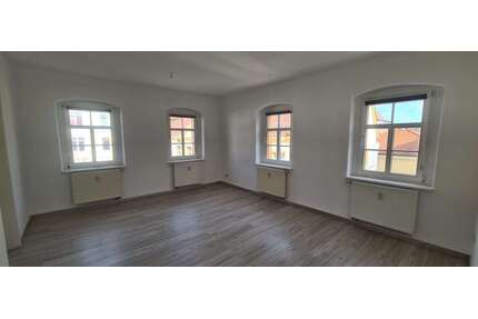 Wohnung zum Mieten in Reichenbach 350,00 € 65.67 m²