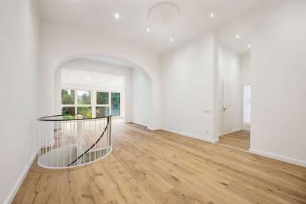 Wohnung zum Kaufen in Düsseldorf 1.760.000,00 € 246 m²