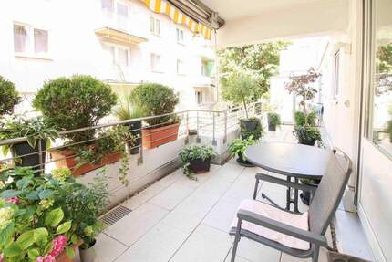 Urban Wohnen in zentraler Lage: 4 Zi-WHG mit großen Balkon und TG-Stellplatz - Reutlingen Innenstadt