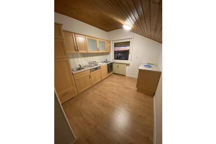 Schöne 3-Zimmerwohnung in gepflegtem Haus in Falkendorf - Aurachtal