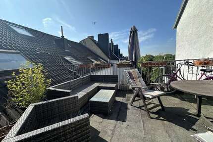 Wohnung zum Kaufen in Düsseldorf 145.000,00 € 54.17 m²
