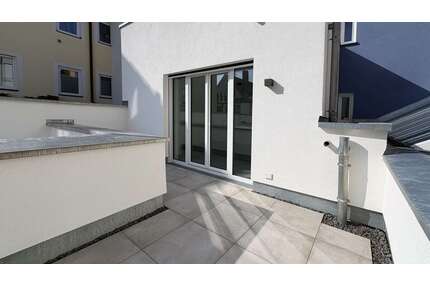 Wohnung zum Mieten in Neumarkt in der Oberpfalz 975,00 € 75.05 m²