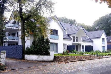 Neuwertige 3,5-Zimmer-Wohnung mit 2 Balkonen, Aufzug & TG in Rheurdt