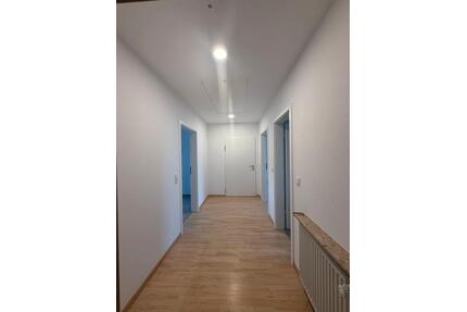3-Zimmer-Wohnung mit Balkon & Klimaanlage in Tiefenstein - Idar-Oberstein