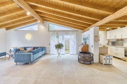 Haus zum Kaufen in Kaiserslautern 465.000,00 € 282 m²