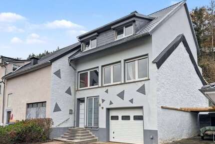 Haus zum Kaufen in Landscheid 189.000,00 € 148.04 m²
