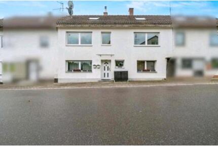 Reihenmittelhaus mit zwei Wohneinheiten 