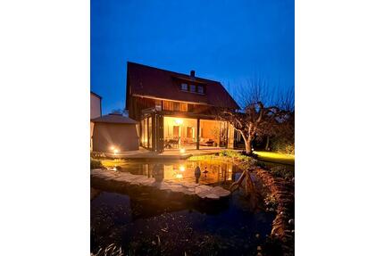 Sanierter Fachwerktraum trifft Effizienz: Wintergarten, Teich - Königslutter am Elm