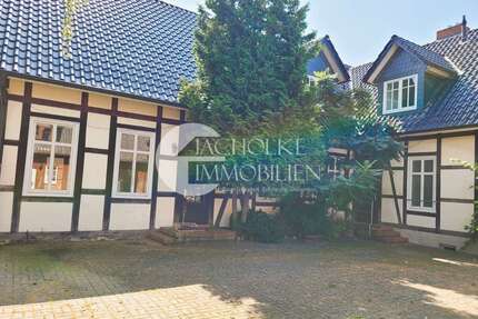 Haus zum Kaufen in Diesdorf 399.000,00 € 976 m²