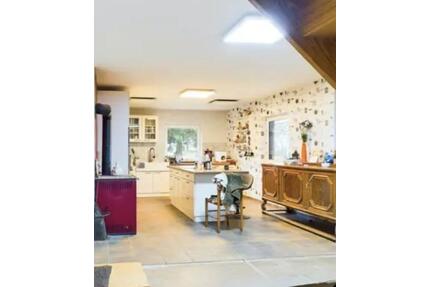 Landhaus zu verkaufen. Ideal für Pferdebesitzer Tiny-Haus besitz - Stavenhagen