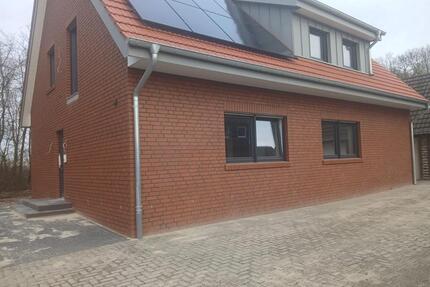 Schicke OG Wohnung inkl. zwei Stellplätze und Balkon zu vermieten - Freren