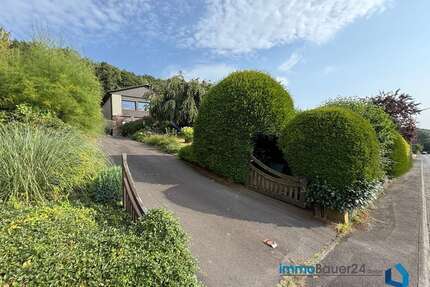 Haus zum Kaufen in Kirchen 298.000,00 € 218 m²