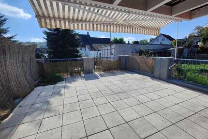 Wohnung zum Kaufen in Weitramsdorf 320.000,00 € 133 m²