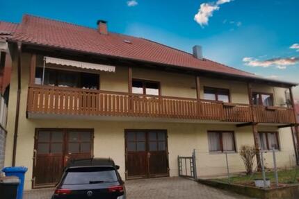 Wohnhaus mit XXL Balkon und Garage! Zwei Generationen Haus! MFH - Winzer