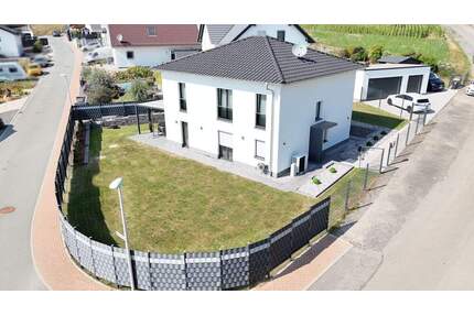 Hochwertig ausgestatteter, energetischer Neubau an Feld & Wiesen, Terrasse, große Garage, Massivbau! - Calden Westuffeln