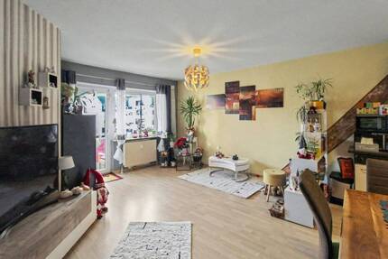 Gut geschnittene 2 Zimmerwohnung in Bob-Rox mit Stellplatz und Balkon - Bobenheim-Roxheim