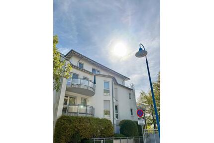 Helle 2-Zimmer Wohnung; Balkon & Aufzug; am Freudenberger Schloss - Wiesbaden Schierstein