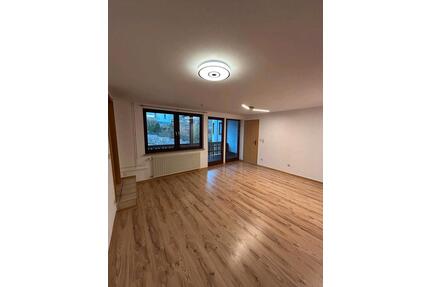 Wohnung zu vermieten - 750,00&nbsp;EUR Kaltmiete, ca.&nbsp; 94,00&nbsp;m&sup2; in Idstein (PLZ: 65510)