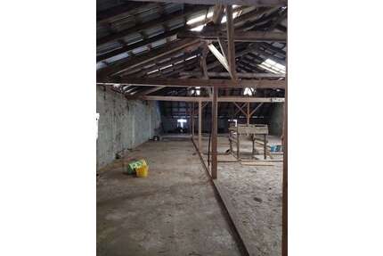 Haus zum Kaufen in Schmidthachenbach 60.000,00 € 200 m²