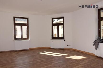 SONNIGE 3-ZIMMER-WOHNUNG - 300,00&nbsp;EUR Kaltmiete, ca.&nbsp; 77,00&nbsp;m&sup2; in Annaberg-Buchholz (PLZ: 09456)