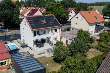 Haus zum Kaufen in Schwabach 748.000,00 € 200 m²