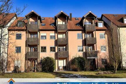 Attraktive 4-Zimmerwohnung mit Balkon in Regenstauf