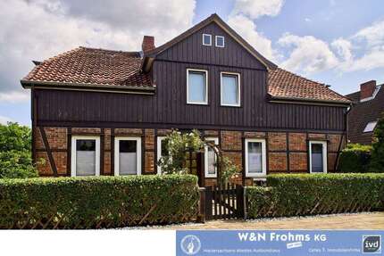 Haus zum Kaufen in Celle 220.000,00 € 186 m²