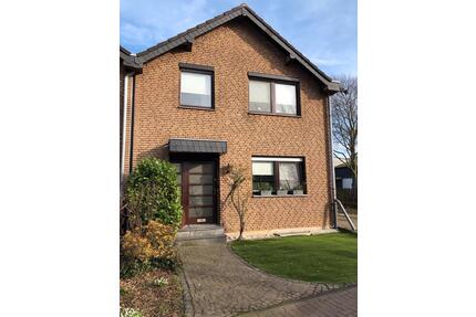 Großzügiges Reiheneckhaus in Altwalsum mit schönem Garten - Duisburg