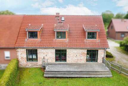 Haus zum Kaufen in Walkendorf 399.000,00 € 150 m²