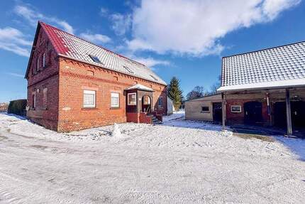 AUKTION: Gebäudekomplex mit 5 Wohneinheiten in schöner Lage - Spremberg Trattendorf