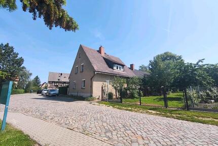 Einfamilienhaus mit 2500qm Grundstück in Elsteraue zu verkaufen