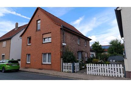 Einfamilienhaus 10 Zimmer 2 Bäder 2 Garagen - Peine Peine Kernstadt