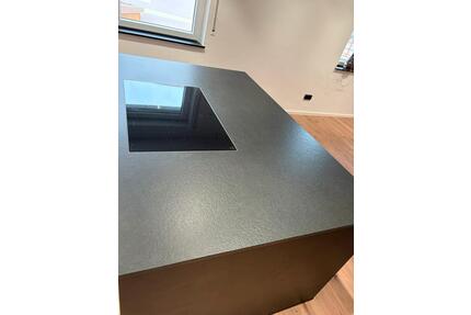 2-Zimmer Wohnung - 950,00&nbsp;EUR Kaltmiete, ca.&nbsp; 95,00&nbsp;m&sup2; in Lonnerstadt (PLZ: 91475)