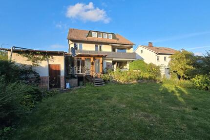 Schöne Eigentumswohnung im Erdgeschoss mit eigenem Garten - Rehau