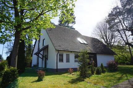 Architektenhaus mit großem Grundstück und vielfältigen Nutzungsmöglichkeiten Haus kaufen - Schwabach Limbach