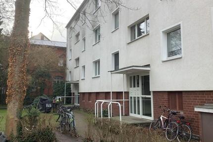 Frisch renovierte 3-Zimmer-Wohnung mit Balkon (ca. 70,61 m²) sofort bezugsfrei - Hannover Döhren-Wülfel
