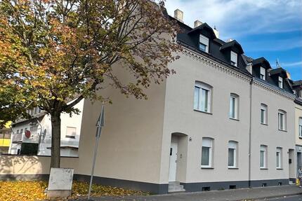 Zwei Häuser vier Wohnungen - 945.000,00&nbsp;EUR Kaufpreis, ca.&nbsp; 300,00&nbsp;m&sup2; in Koblenz (PLZ: 56070) Bubenheim