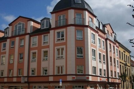 TOP GEPFLEGTE 2-Zi Wohnung mit großem BALKON und Aufzug - Zwickau