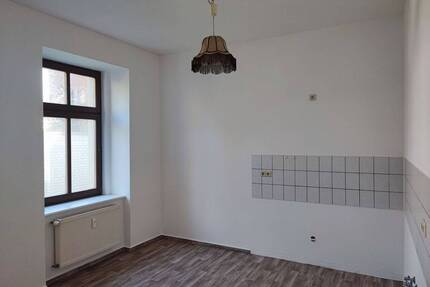 Freie 2,5 Zimmer Wohnung mit Stellplatz in Verkehrsgünstige Lage - Görlitz Innenstadt