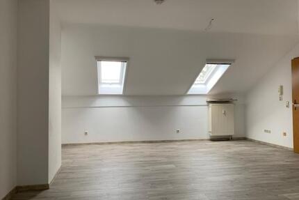 1 Zimmer Wohnung - 340,00&nbsp;EUR Kaltmiete, ca.&nbsp; 30,00&nbsp;m&sup2; in Stephanskirchen (PLZ: 83071)