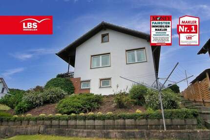 Einfamilienhaus mit Blick auf Mudersbach-Birken