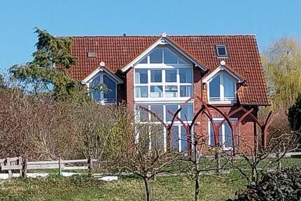Haus mit Seeblick und großem Garten am Schweriner See zu verm. - Leezen
