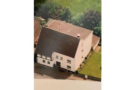 Haus zum Kaufen in Bevern 150.000,00 € 188.32 m²