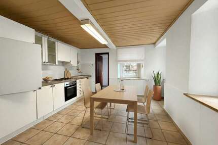 Haus zum Kaufen in Wolfstein 84.000,00 € 142 m²