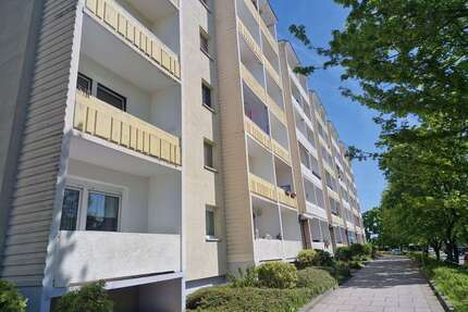Wohnung zum Mieten in Glauchau 255,00 € 40.15 m²