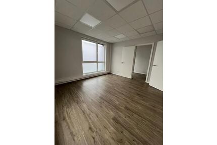 Moderne Büro-Praxisfläche zu vermieten ! - Hamburg Allermöhe