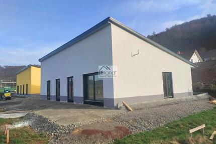 Komplett Schlüsselfertiger Seniorenbungalow! Geringe Energiekosten! Großzügig und hell! - Bad Sooden Allendorf